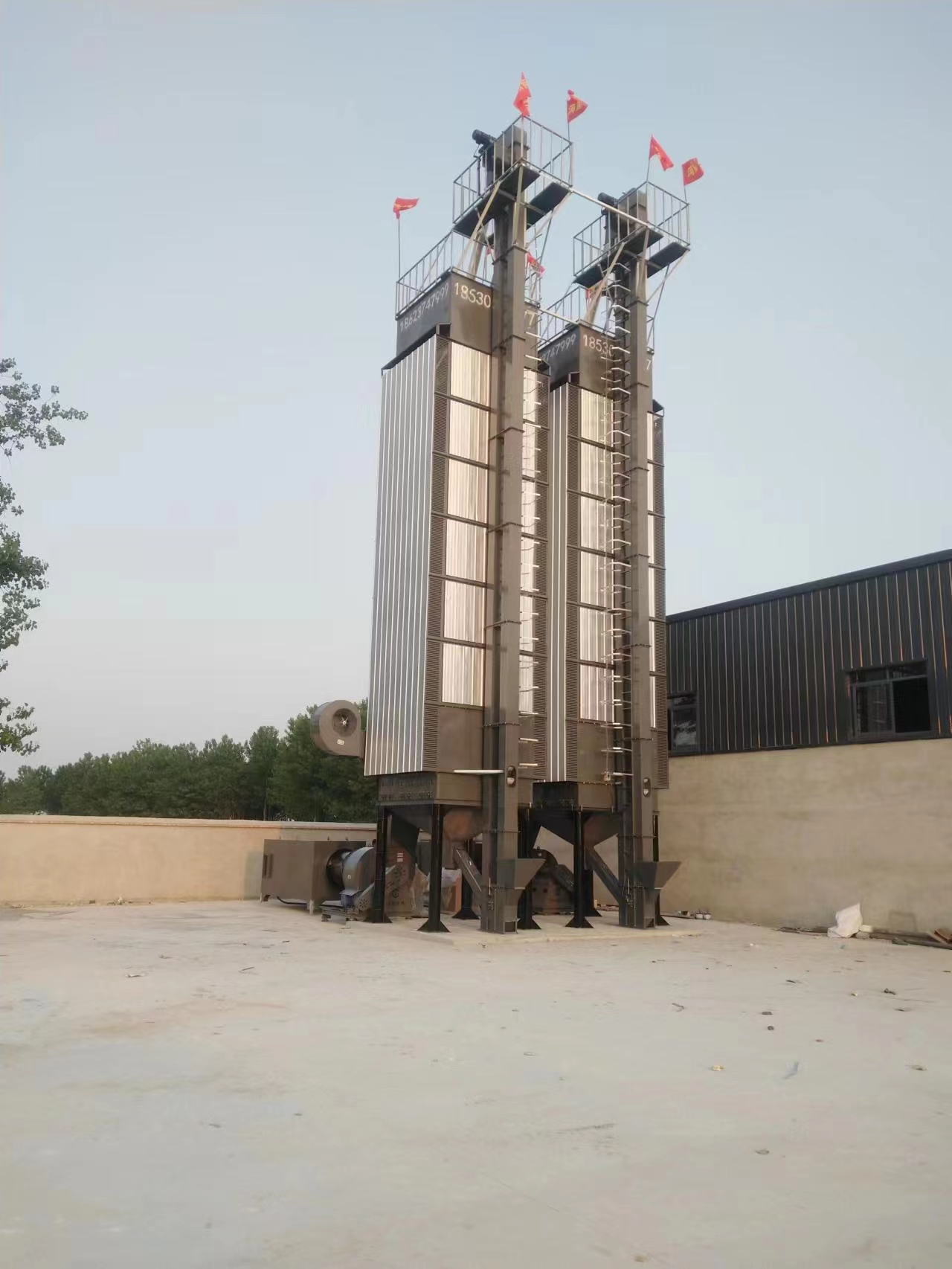 200吨粮食烘干塔